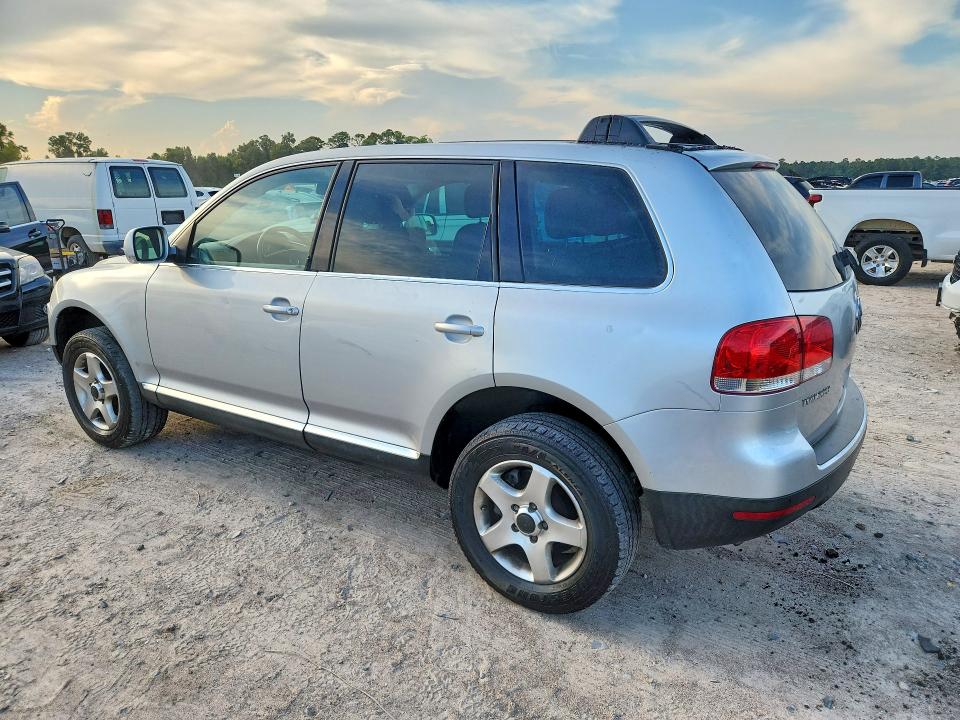 2004 Volkswagen Touareg მანქანა იყიდება აუქციონზე, vin: WVGBC67L74D017195, აუქციონის ნომერი: 68349226