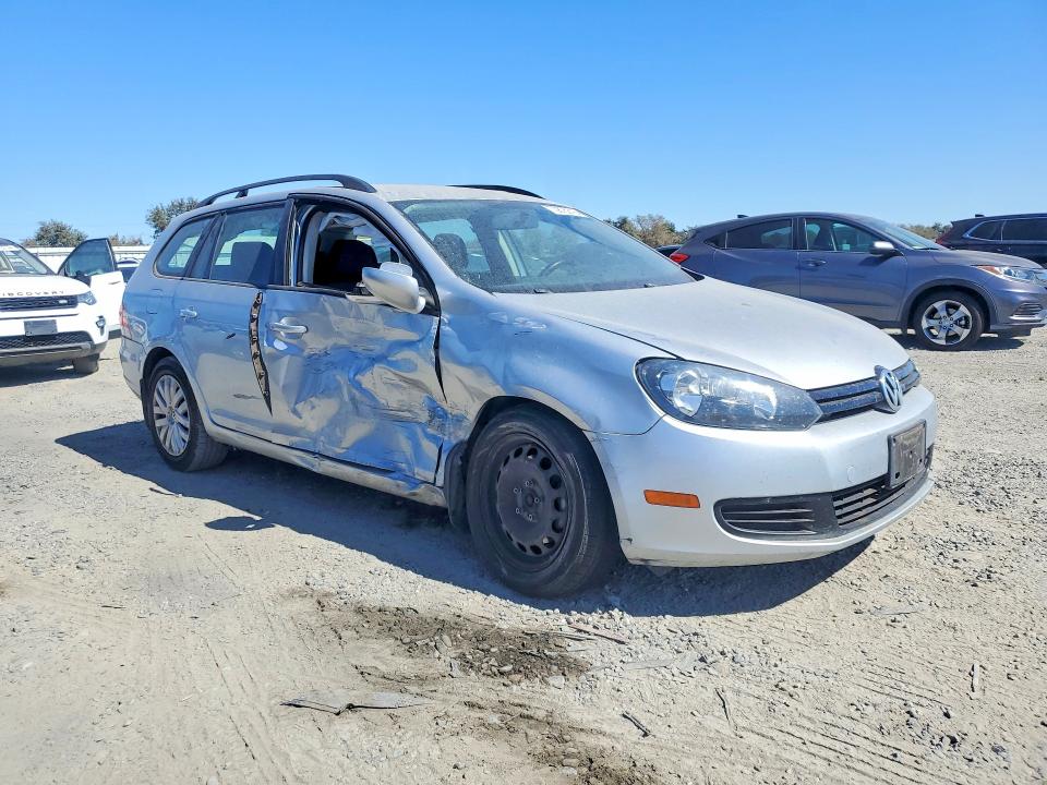 70875216 :رقم المزاد ، 3VWKP7AJ8EM617328 vin ، 2014 Volkswagen Jetta مزاد بيع