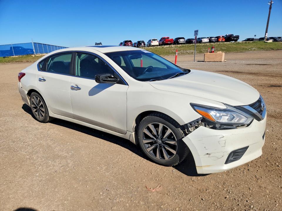 Продаж на аукціоні авто 2018 Nissan Altima, vin: 1N4AL3AP8JC179239, номер лоту: 69298286