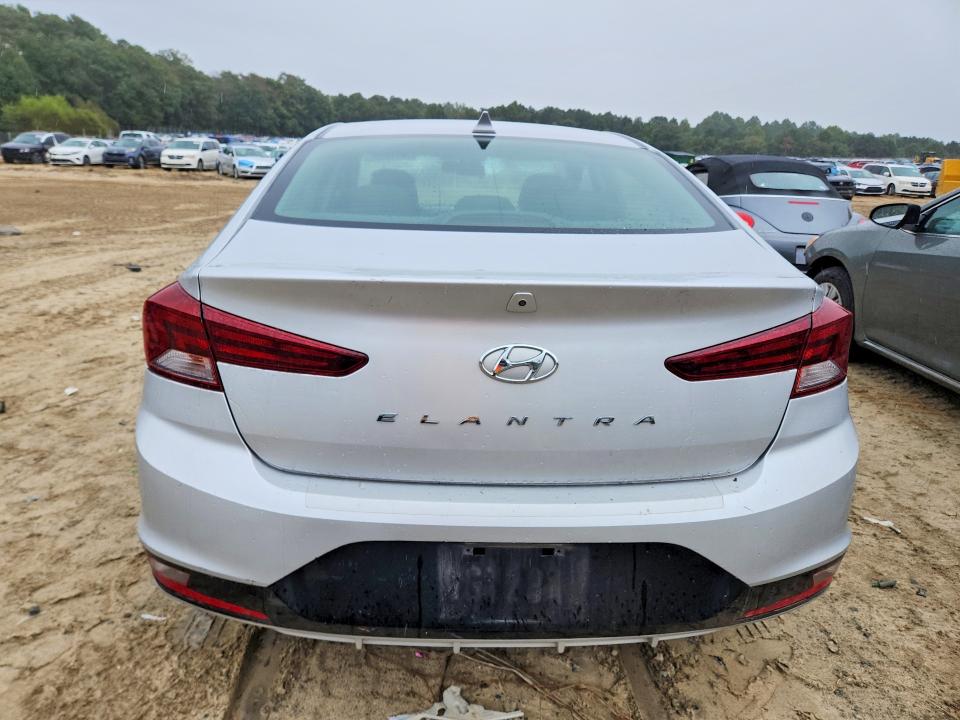 Продаж на аукціоні авто 2019 Hyundai Elantra, vin: KMHD84LFXKU881699, номер лоту: 70190346