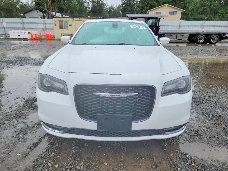 Продаж на аукціоні авто 2017 Chrysler 300, vin: 2C3CCABG6HH653464, номер лоту: 68564376