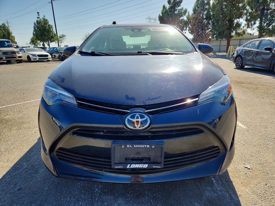 Продаж на аукціоні авто 2018 Toyota Corolla, vin: 5YFBURHE9JP792268, номер лоту: 69099946