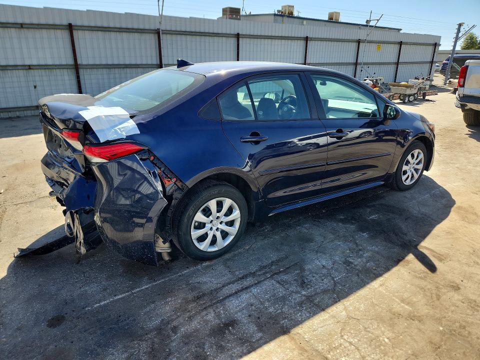 71110286 :رقم المزاد ، 5YFEPMAE0NP382370 vin ، 2022 Toyota Corolla مزاد بيع