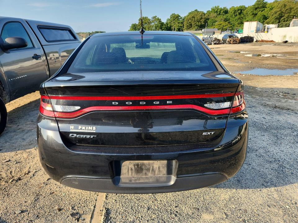 2015 Dodge Dart მანქანა იყიდება აუქციონზე, vin: 1C3CDFBB8FD186914, აუქციონის ნომერი: 67558156