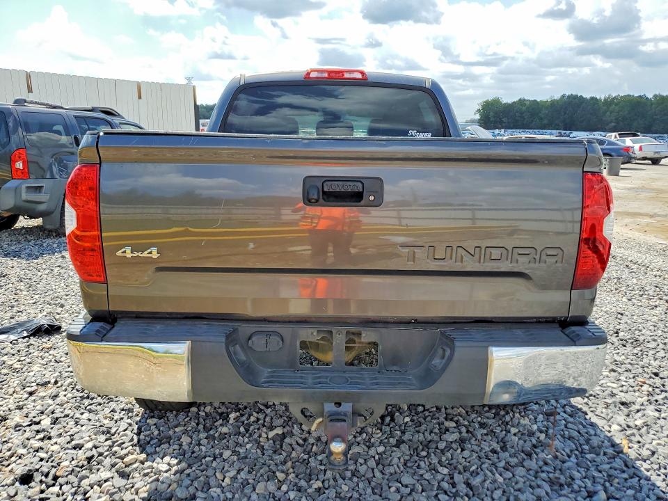 Продажа на аукционе авто 2015 Toyota Tundra, vin: 5TFDW5F10FX483700, номер лота: 68979466