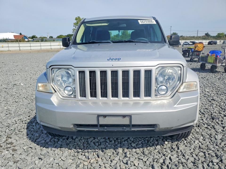 68293806 :رقم المزاد ، 1C4PJMAK3CW132951 vin ، 2012 Jeep Liberty مزاد بيع