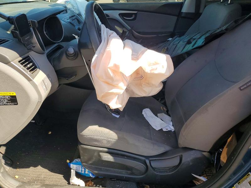 68672256 :رقم المزاد ، KMHDH4AE2DU952990 vin ، 2013 Hyundai Elantra مزاد بيع