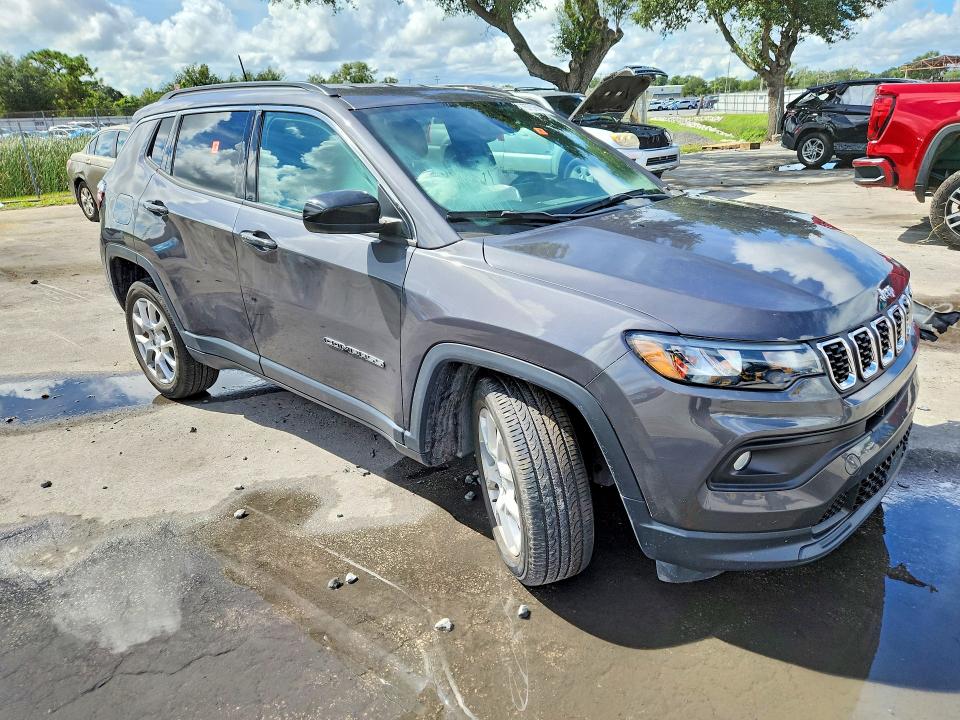 67576096 :رقم المزاد ، 3C4NJDFN4RT158239 vin ، 2024 Jeep Compass مزاد بيع