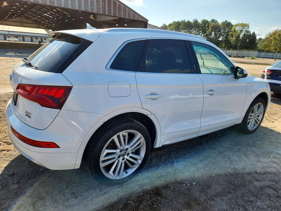 Продажа на аукционе авто 2018 Audi Q5, vin: WA1BNAFYXJ2211347, номер лота: 68568886