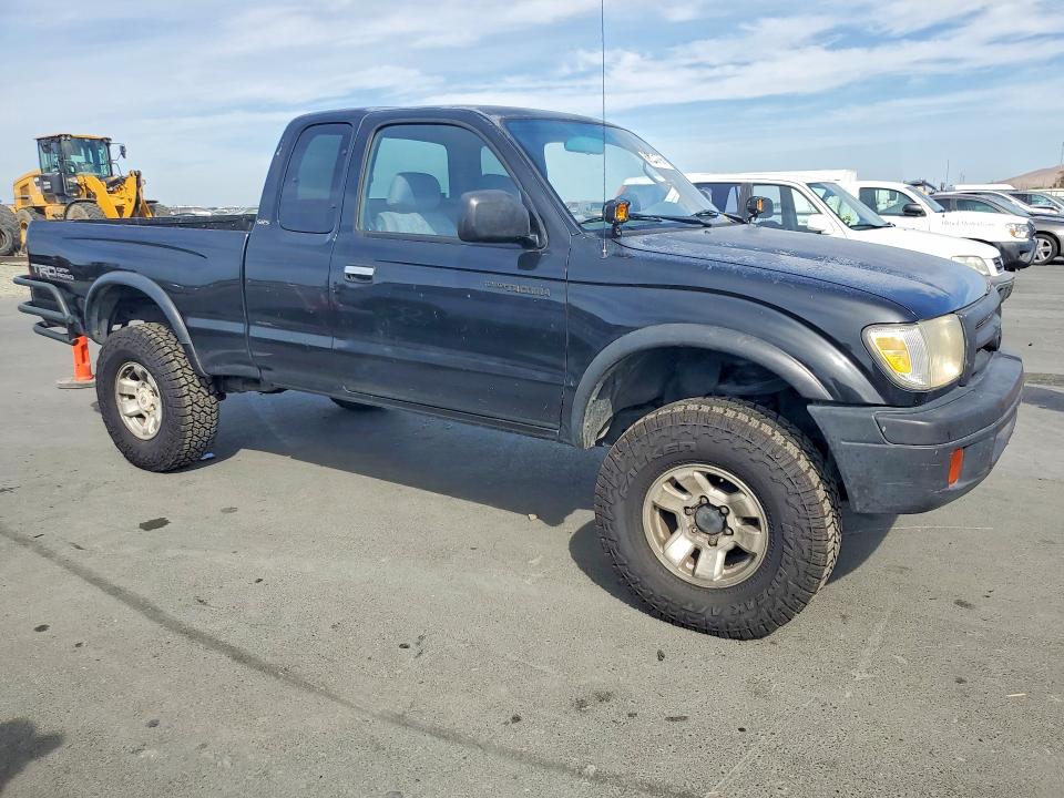 2000 Toyota Tacoma მანქანა იყიდება აუქციონზე, vin: 4TAWN72N2YZ679687, აუქციონის ნომერი: 69971796