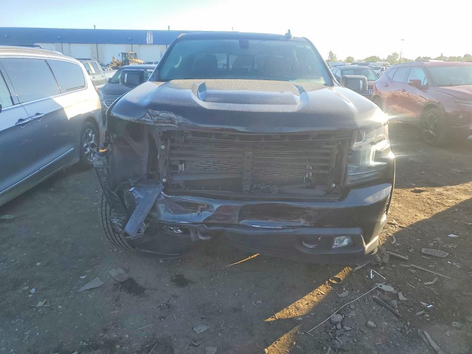 2021 Chevrolet Silverado მანქანა იყიდება აუქციონზე, vin: 3GCUYEED7MG245205, აუქციონის ნომერი: 70001976