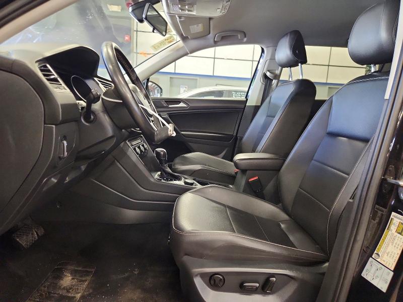 Продажа на аукционе авто 2021 Volkswagen Tiguan, vin: 3VV2B7AX1MM095857        , номер лота: 68884316