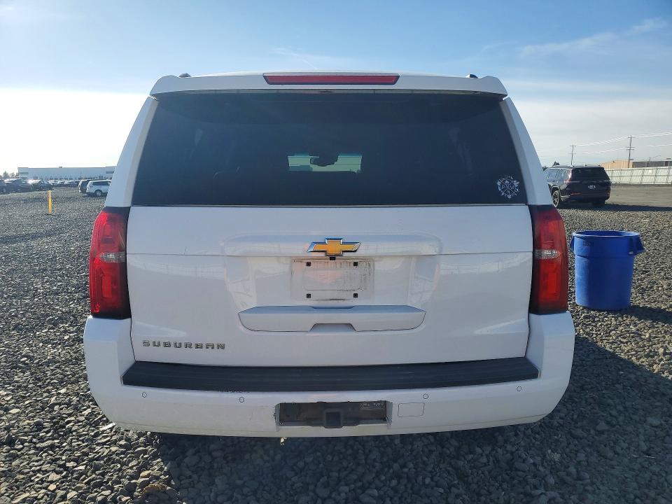 Продаж на аукціоні авто 2015 Chevrolet Suburban, vin: 1GNSKJKC8FR553328, номер лоту: 70860216