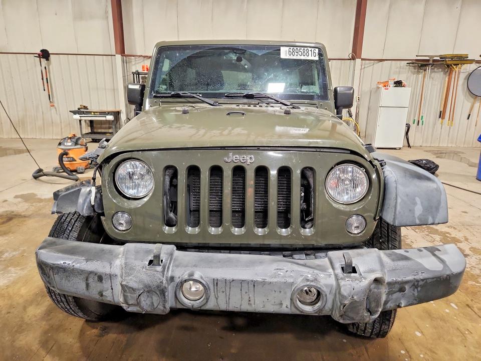 68958816 :رقم المزاد ، 1C4HJWDG4FL766542 vin ، 2015 Jeep Wrangler Unlimited مزاد بيع