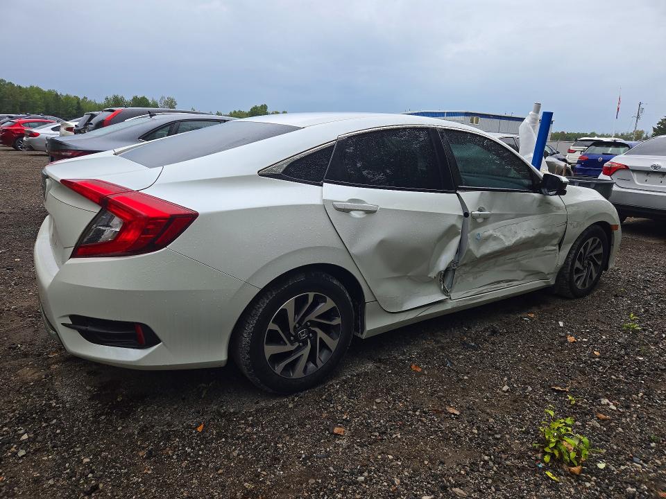 2020 Honda Civic მანქანა იყიდება აუქციონზე, vin: 2HGFC2F78LH010682, აუქციონის ნომერი: 68200336