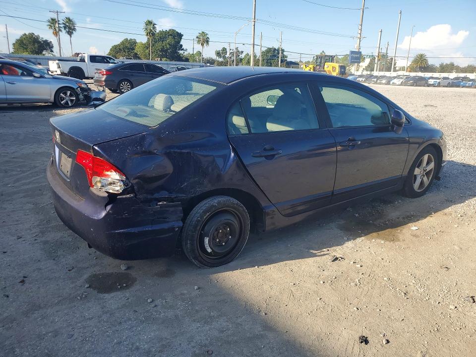 69542386 :رقم المزاد ، 1HGFA16817L127103 vin ، 2007 Honda Civic مزاد بيع