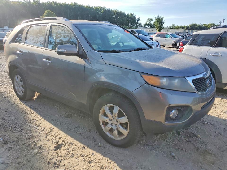 67915486 :رقم المزاد ، 5XYKT4A13BG159297 vin ، 2011 Kia Sorento مزاد بيع