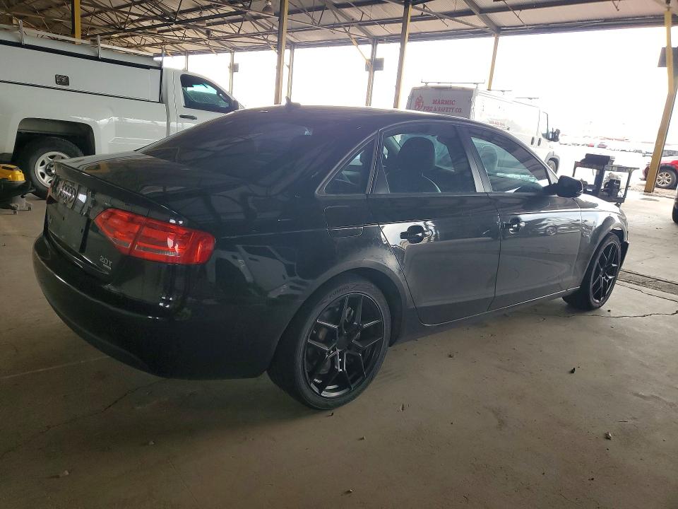 70211236 :رقم المزاد ، WAUBFAFL7BN040755 vin ، 2011 Audi A4 مزاد بيع