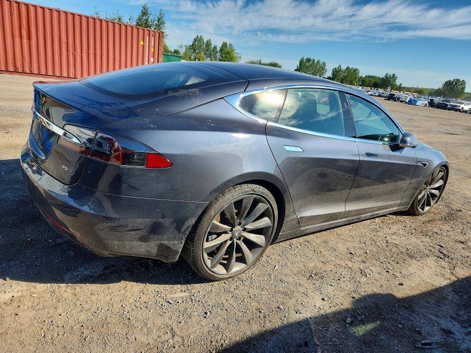 Продажа на аукционе авто 2017 Tesla Model S, vin: 5YJSA1E22HF218542, номер лота: 68140636