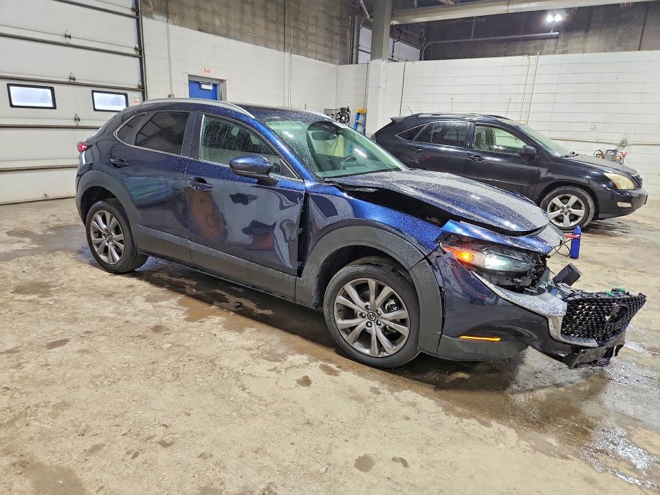 69569306 :رقم المزاد ، 3MVDMBCM9PM502771 vin ، 2023 Mazda Cx-30 مزاد بيع