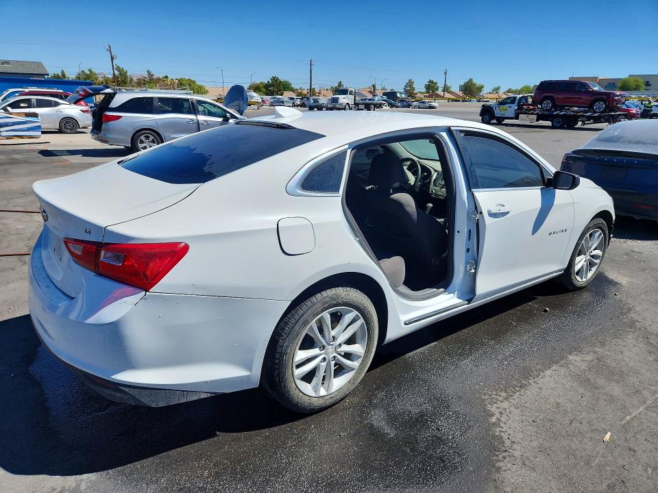 Продажа на аукционе авто 2018 Chevrolet Malibu, vin: 1G1ZD5ST7JF266445, номер лота: 67209056