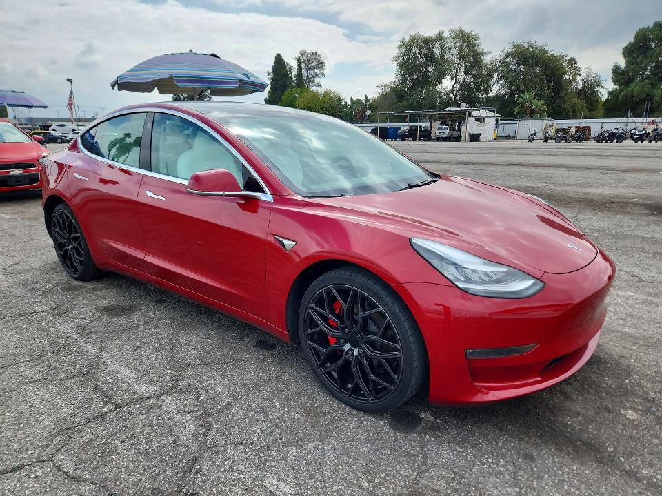 Продажа на аукционе авто 2019 Tesla Model 3, vin: 5YJ3E1EB0KF477594, номер лота: 69337966