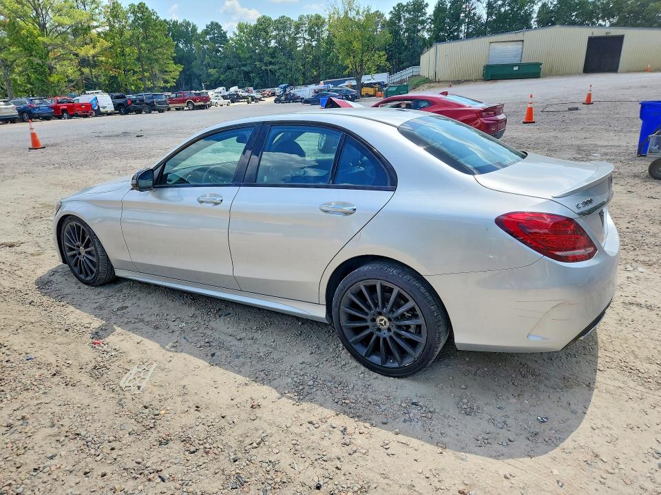 66783576 :رقم المزاد ، 55SWF4JB0JU247617 vin ، 2018 Mercedes-benz C مزاد بيع