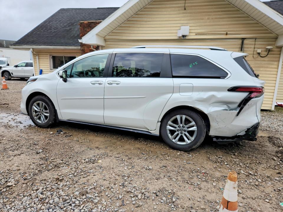 Aukcja sprzedaży 2022 Toyota Sienna, vin: 5TDZSKFC7NS047299, numer aukcji: 69870766
