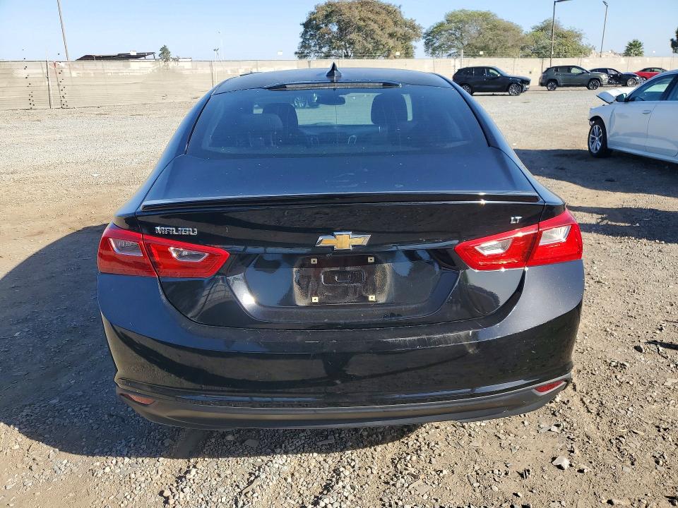 Продажа на аукционе авто 2018 Chevrolet Malibu, vin: 1G1ZD5STXJF100775, номер лота: 70385736