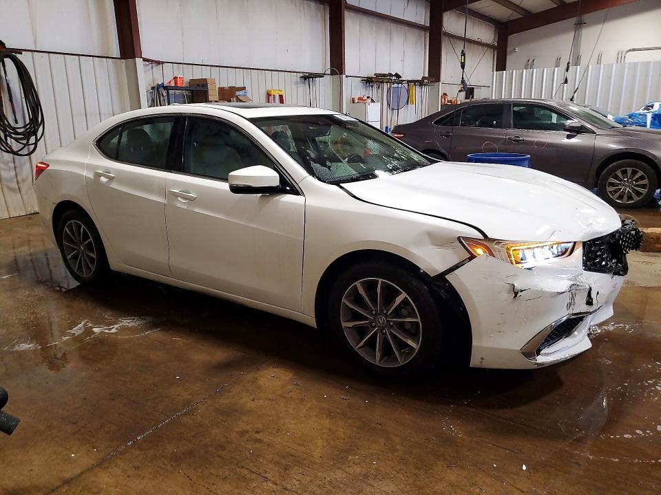 2018 Acura Tlx მანქანა იყიდება აუქციონზე, vin: 19UUB1F30JA011645, აუქციონის ნომერი: 69710856