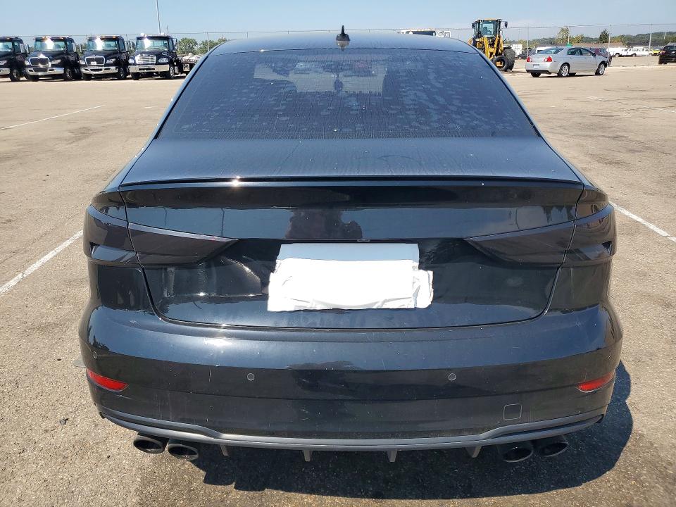 68038296 :رقم المزاد ، WAUB1GFF0H1058350 vin ، 2017 Audi S3 مزاد بيع