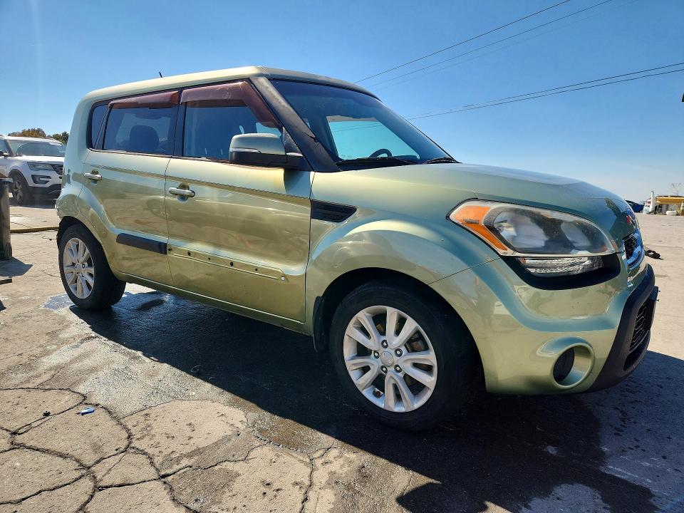 70430456 :رقم المزاد ، KNDJT2A68C7460514 vin ، 2012 Kia Soul مزاد بيع