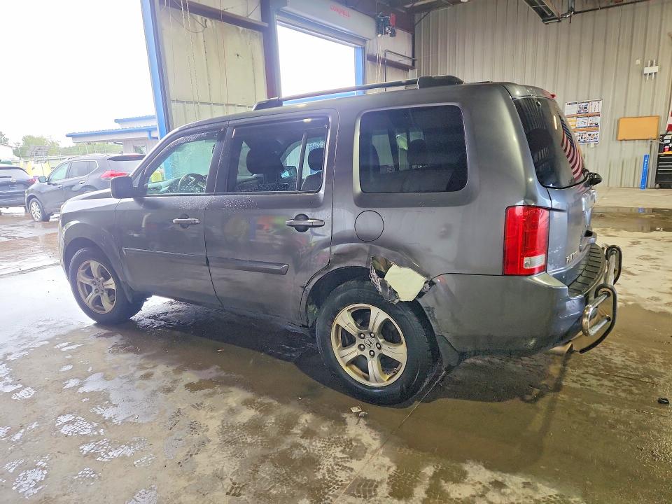 66698406 :رقم المزاد ، 5FNYF4H51FB007106 vin ، 2015 Honda Pilot مزاد بيع