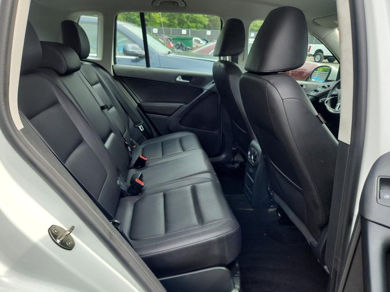 67213976 :رقم المزاد ، WVGBV7AX1GW613987 vin ، 2016 Volkswagen Tiguan مزاد بيع