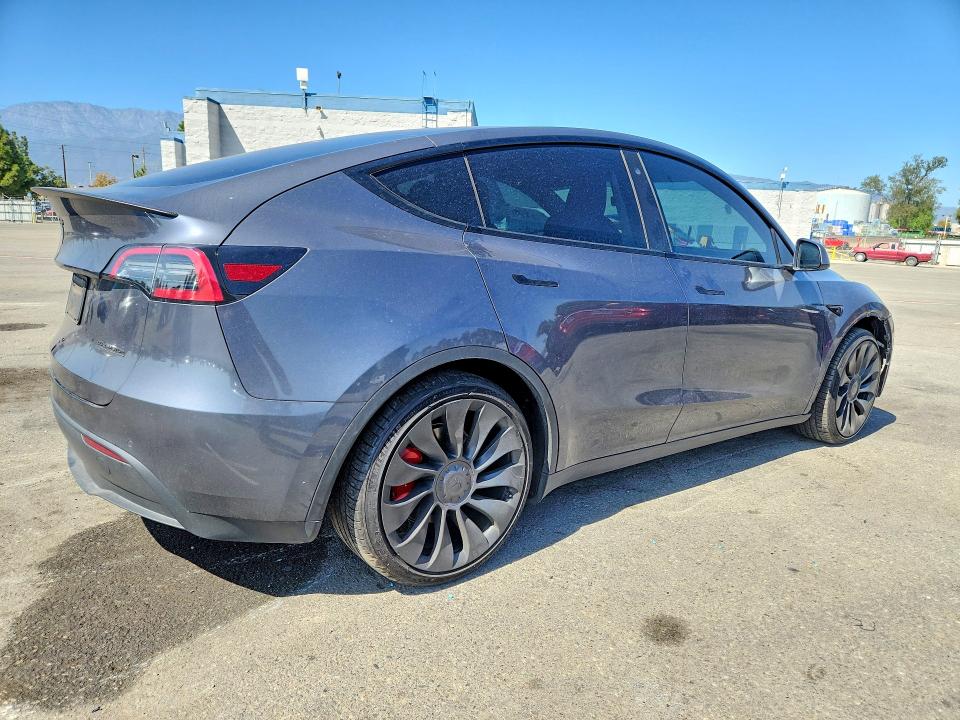 2022 Tesla Model Y მანქანა იყიდება აუქციონზე, vin: 7SAYGDEF8NF439512, აუქციონის ნომერი: 69395136