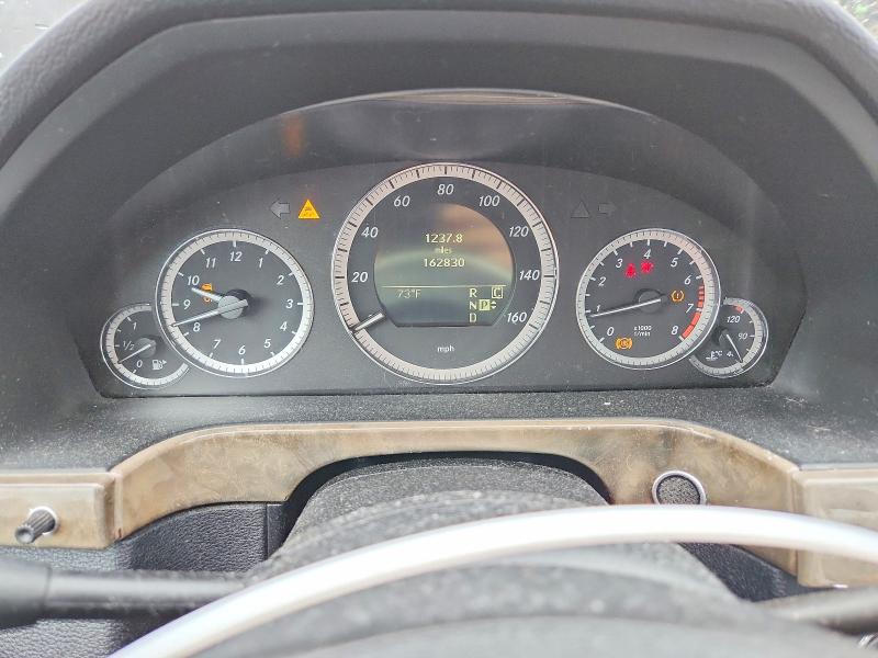2010 Mercedes-benz E მანქანა იყიდება აუქციონზე, vin: WDDHF8HB1AA099984, აუქციონის ნომერი: 66924986