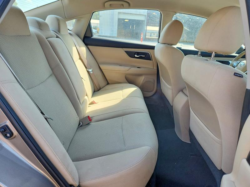 68781206 :رقم المزاد ، 1N4AL3APXFN400500 vin ، 2015 Nissan Altima مزاد بيع
