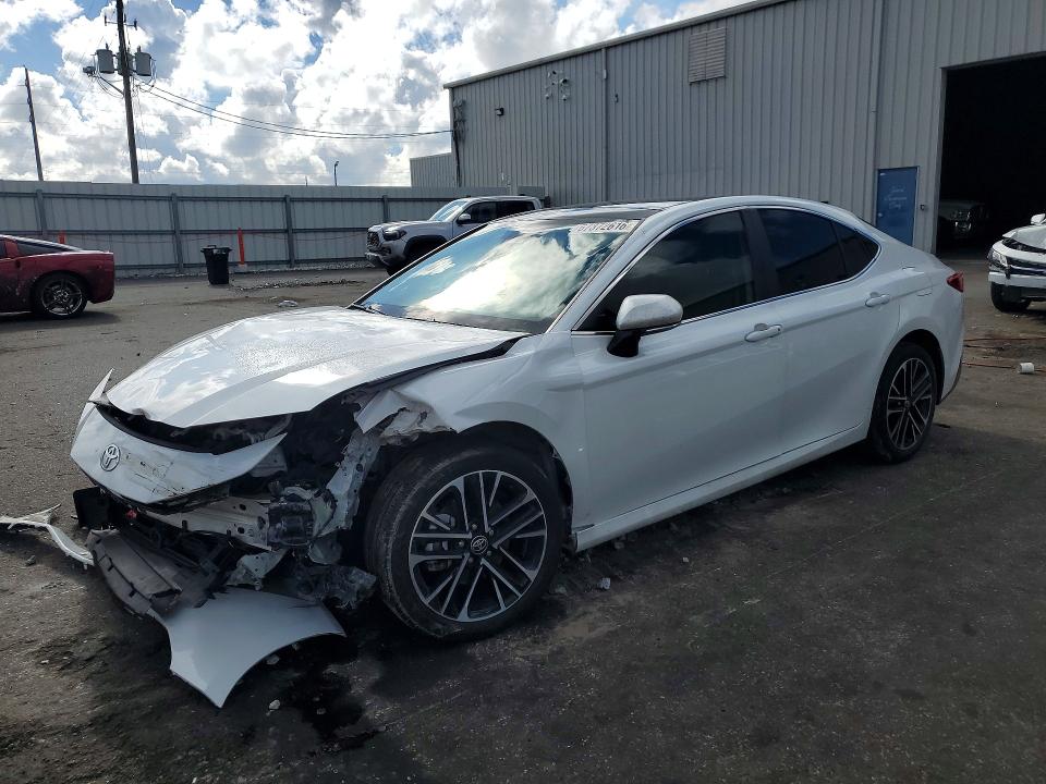 Продажа на аукционе авто 2025 Toyota Camry, vin: 4T1DAACK7SU083886, номер лота: 67372616