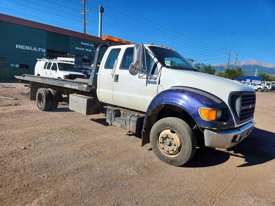 67376896 :رقم المزاد ، 3FDNX65H8YMA82695 vin ، 2006 Ford F650 مزاد بيع