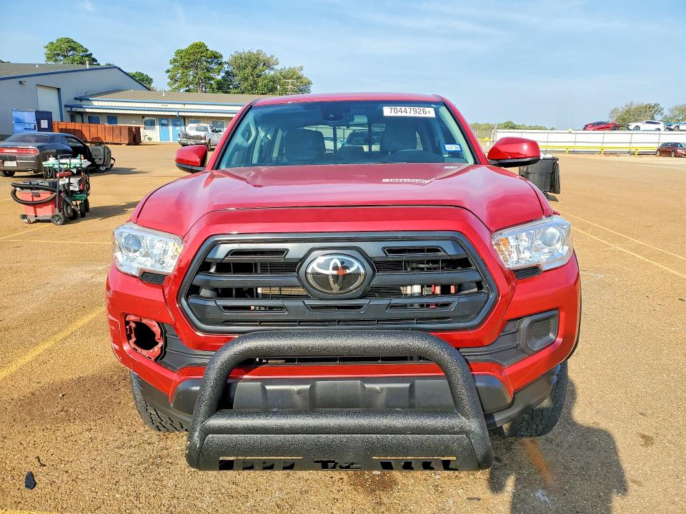 70447926 :رقم المزاد ، 5TFAX5GN7KX143357 vin ، 2019 Toyota Tacoma مزاد بيع