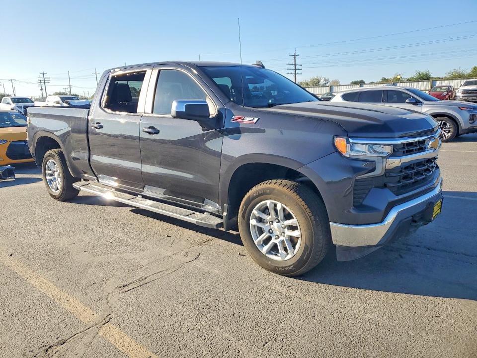 68421486 :رقم المزاد ، 1GCUDDEDXNZ640860 vin ، 2022 Chevrolet Silverado مزاد بيع
