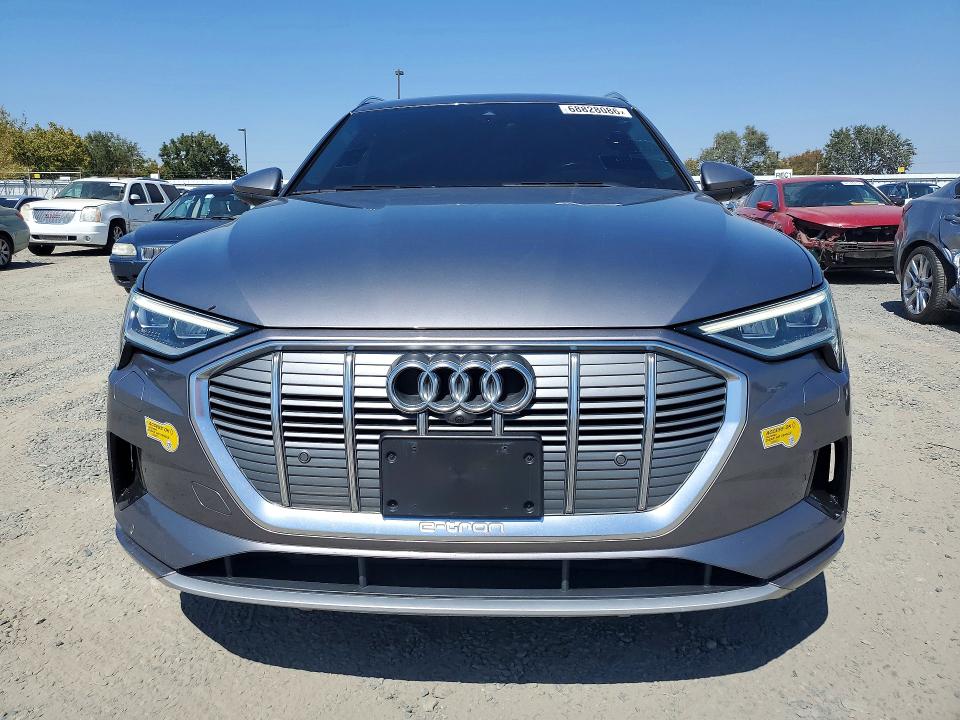 Aukcja sprzedaży 2019 Audi E-tron, vin: WA1LABGE5KB013108, numer aukcji: 68828086