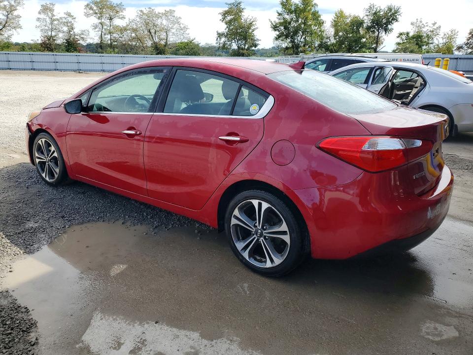 70922806 :رقم المزاد ، KNAFZ4A87F5316127 vin ، 2015 Kia Forte مزاد بيع
