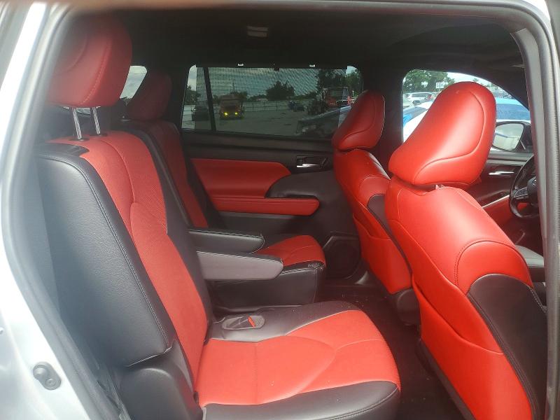 Продаж на аукціоні авто 2022 Toyota Highlander, vin: 5TDLZRAH5NS116908, номер лоту: 69694746