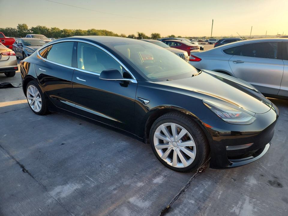Продаж на аукціоні авто 2019 Tesla Model 3, vin: 5YJ3E1EA8KF406375, номер лоту: 68169596