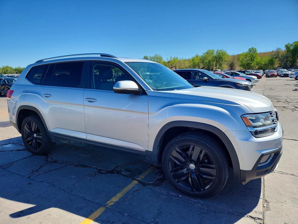 Продаж на аукціоні авто 2018 Volkswagen Atlas, vin: 1V2MR2CA0JC525601, номер лоту: 70137906