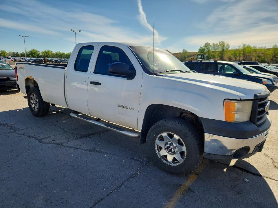 68105936 :رقم المزاد ، 1GTR2TE01BZ435085 vin ، 2011 Gmc Sierra مزاد بيع