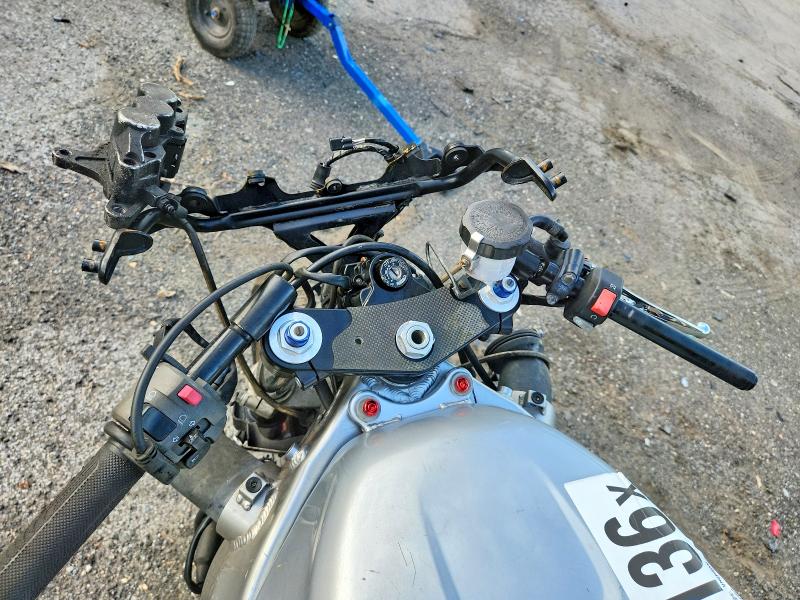 67838136 :رقم المزاد ، JKAZX4J106A060472 vin ، 2006 Kawasaki Zx600 مزاد بيع