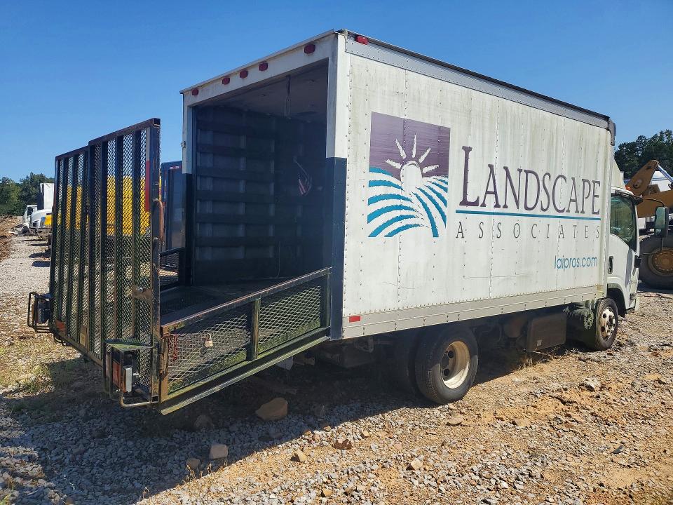 67854936 :رقم المزاد ، JALB4W170B7401049 vin ، 2011 Isuzu Npr مزاد بيع