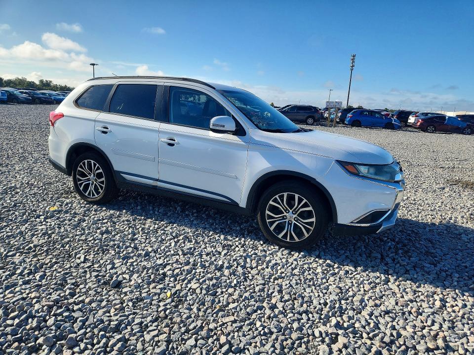 Продажа на аукционе авто 2016 Mitsubishi Outlander, vin: JA4AD3A37GZ020815, номер лота: 69915066